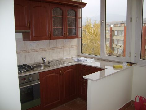 Mandy konyha és egyedibútor Lakótelepi konyhabútor